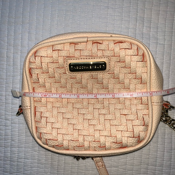 GWP - Steve Madden cross body purse 👜 - Picture 6 of 9